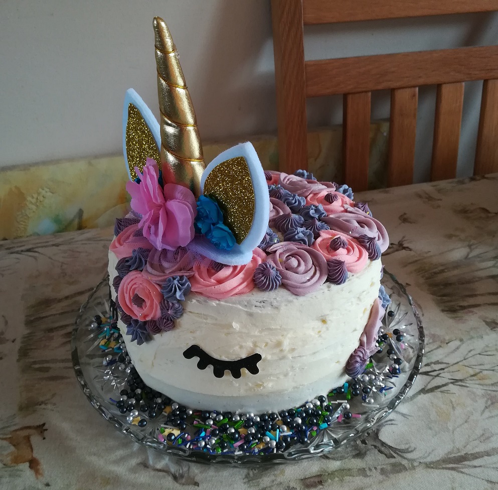 Unicorn cake for birthday party